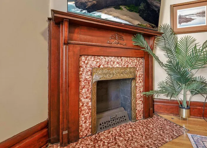 4 Bed Duplex Near Goodale Park