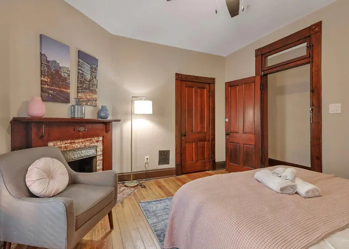 Holiday home 4 Bed Duplex Near Goodale Park