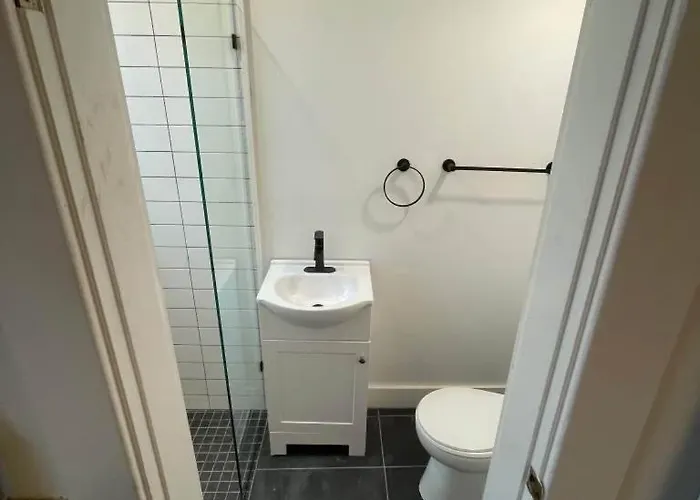 4 Bed Duplex Near Goodale Park *